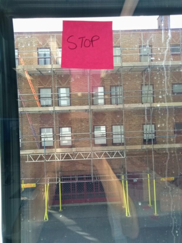 A stop post-it note